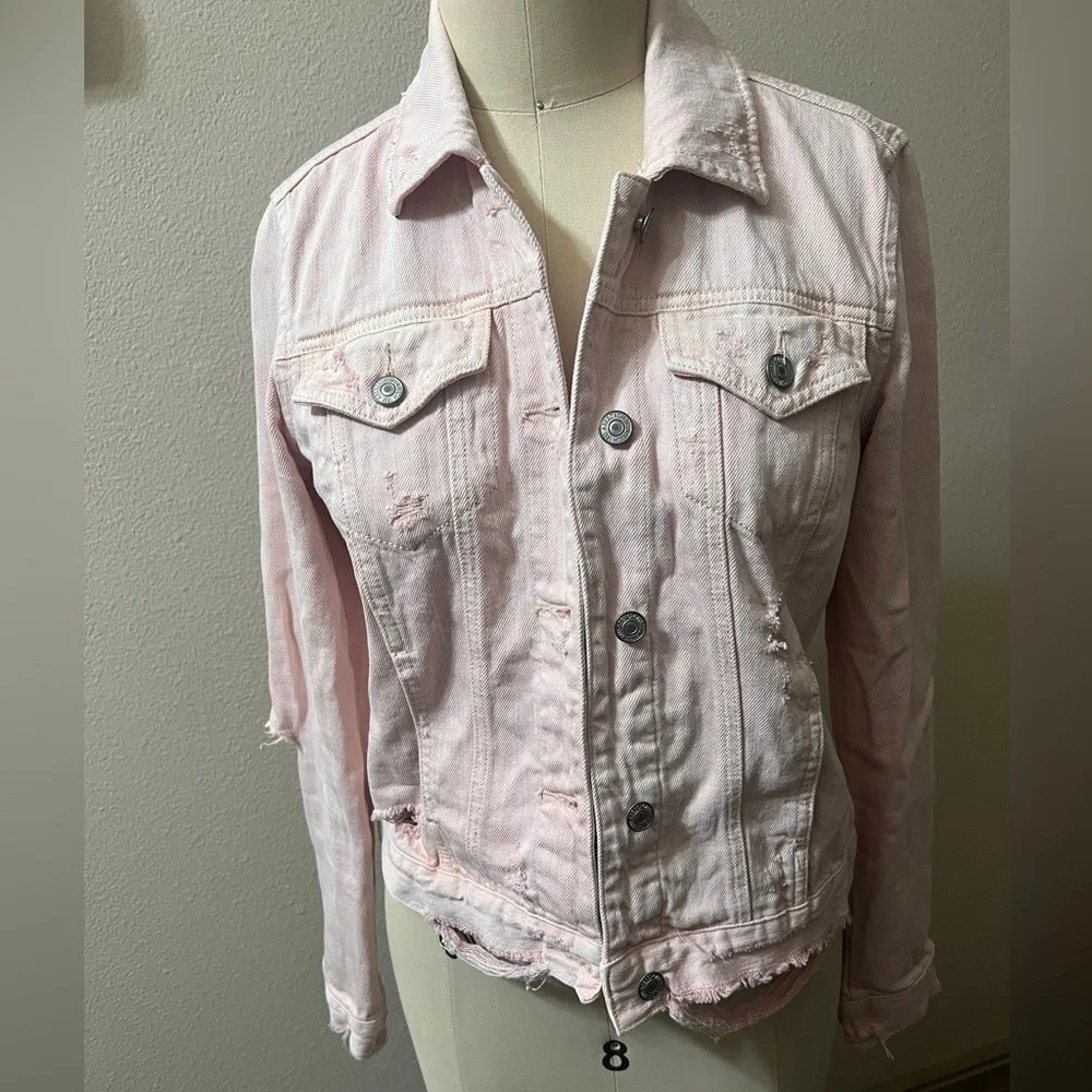 Abercrombie & Fitch Super Cute Pink Jean Jacket. Size smal - Picture 1 of 8